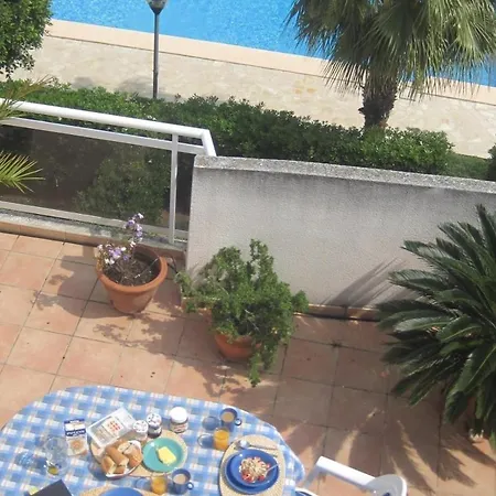 Jardines De 3 Holiday home *